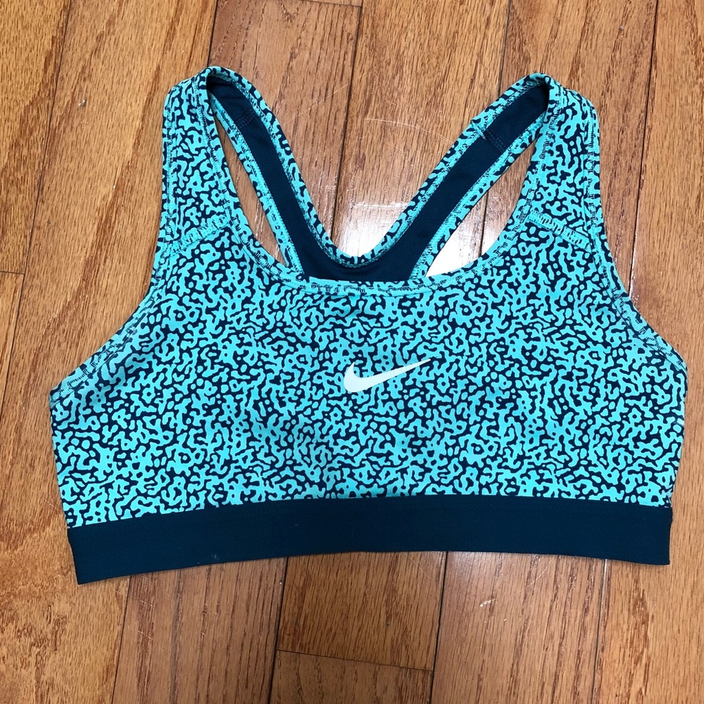 NIKE size S sports bra